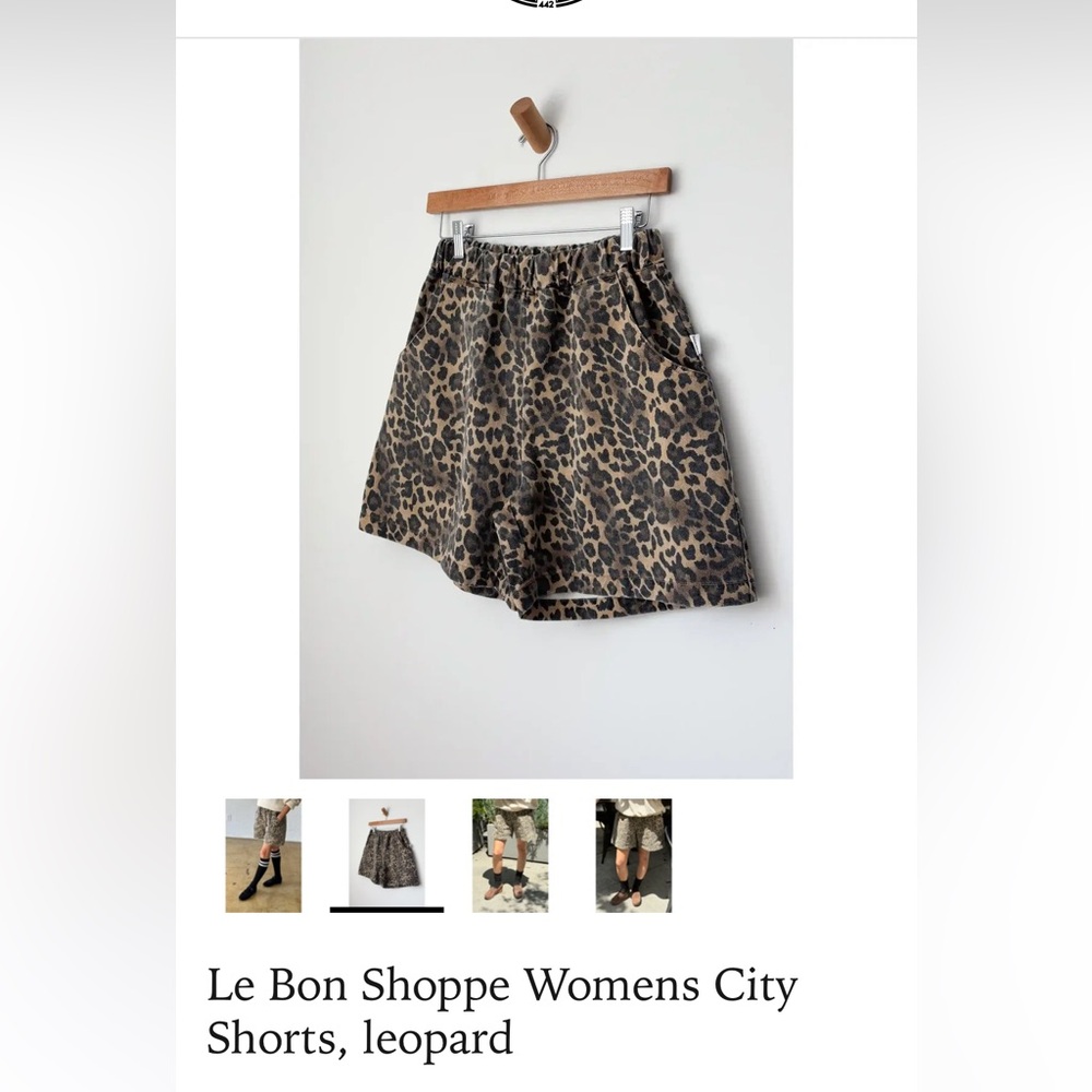 NWT Le Bon Shoppe City shorts leopard Sz L